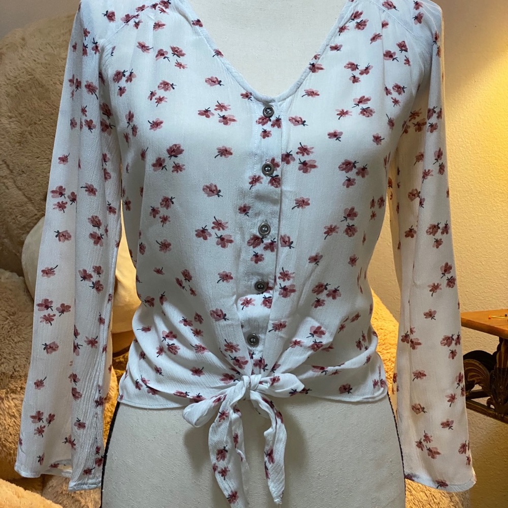 Tie front easy woven blouse